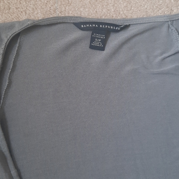 Banana Republic wraparound dress - Picture 2 of 5